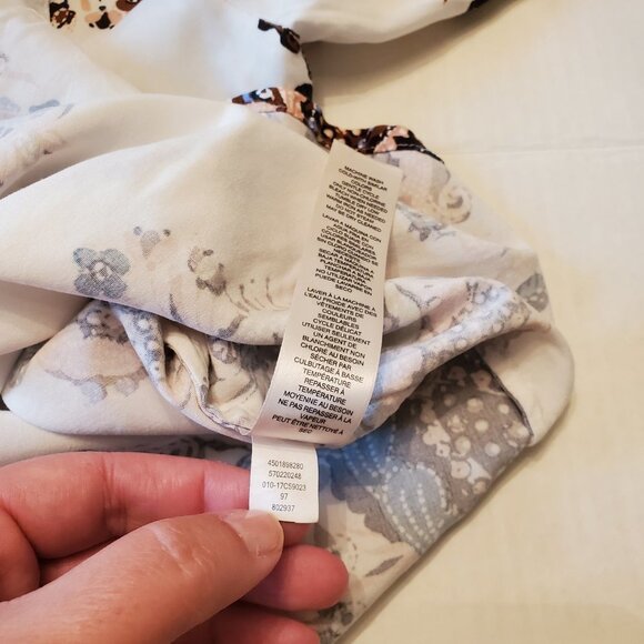 Chico’s Silky Soft Botanical Boho Festival Lace-Up Tunic Size 1 Modal Blend - Picture 12 of 16